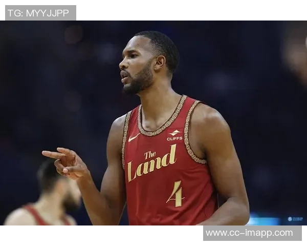 小莫布里状态低迷仅得8分罚球失准却贡献11板4助3帽表现值得关注